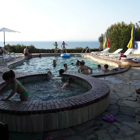 Zephyros Lejlighedshotel Polychrono