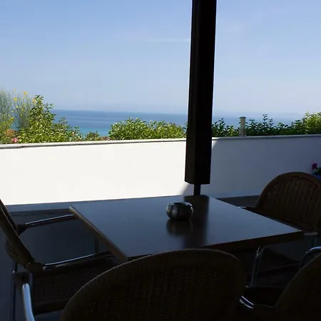 Zephyros Lejlighedshotel Polychrono