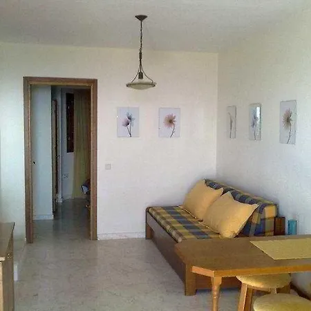 Zephyros Aparthotel 2*